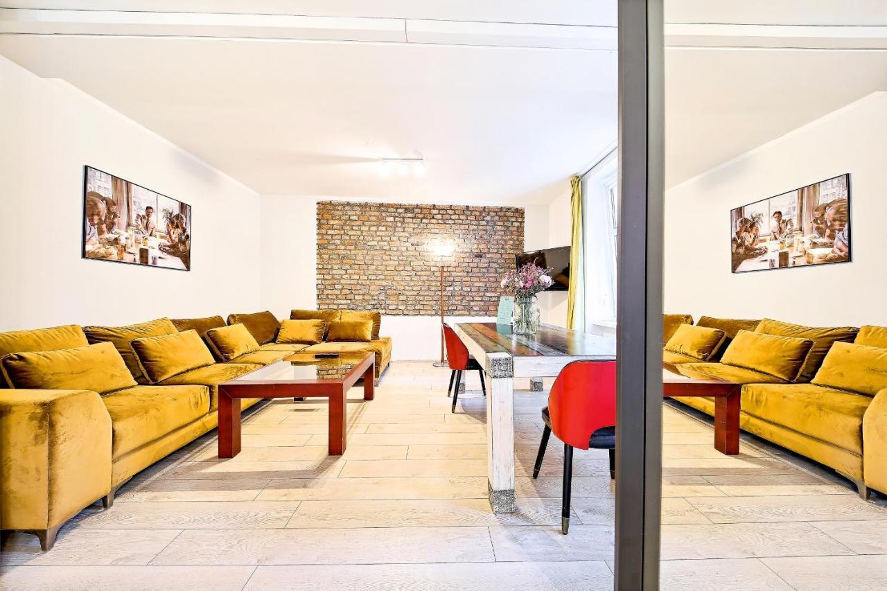 Cinema Apartments Poznań Eksteriør billede